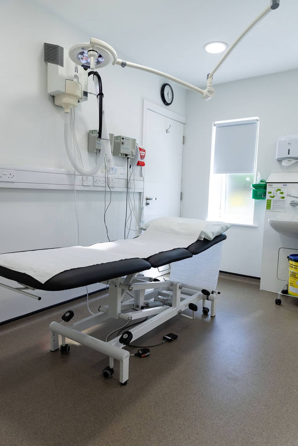 Image of the main treatment room @ The Bourne End Clinic